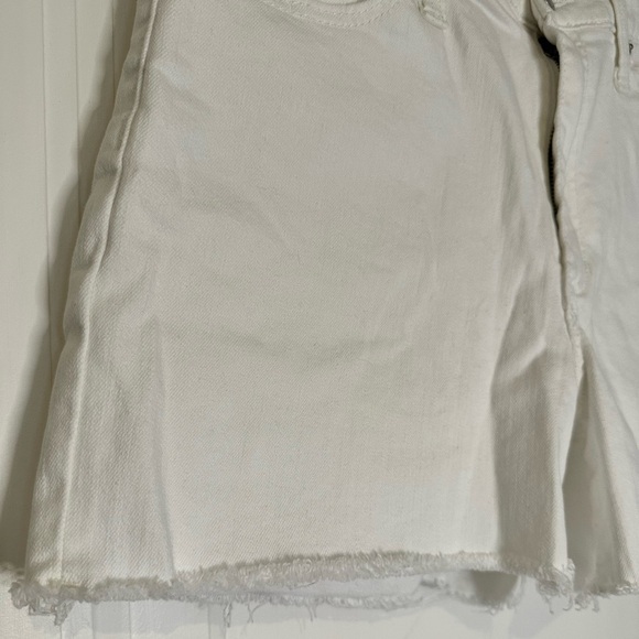 Universal Threads Hi-Rise midi white shorts size 8 size 29 - Picture 2 of 9